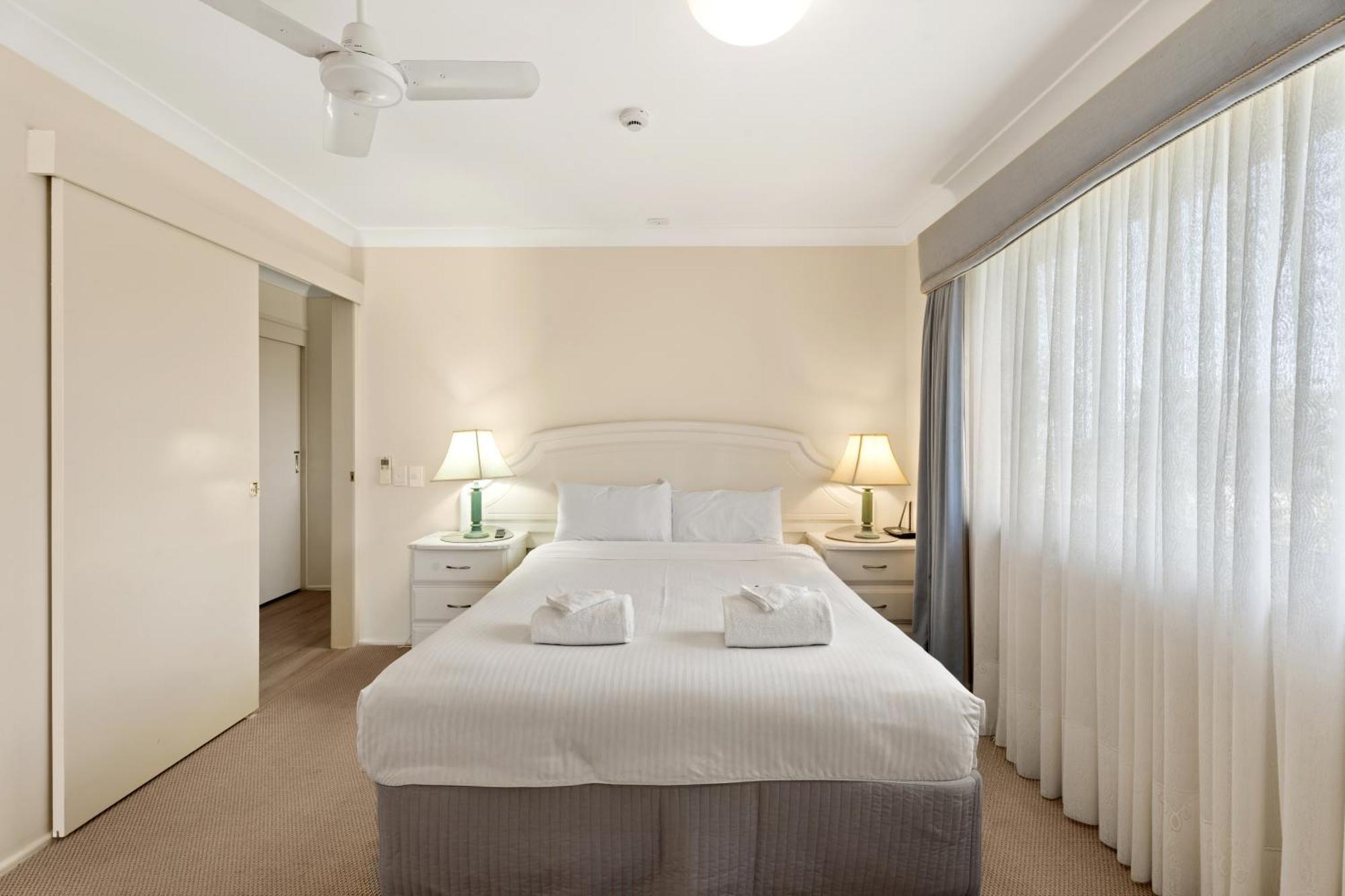 Charlton On The Esplanade Lejlighedshotel Hervey Bay Eksteriør billede
