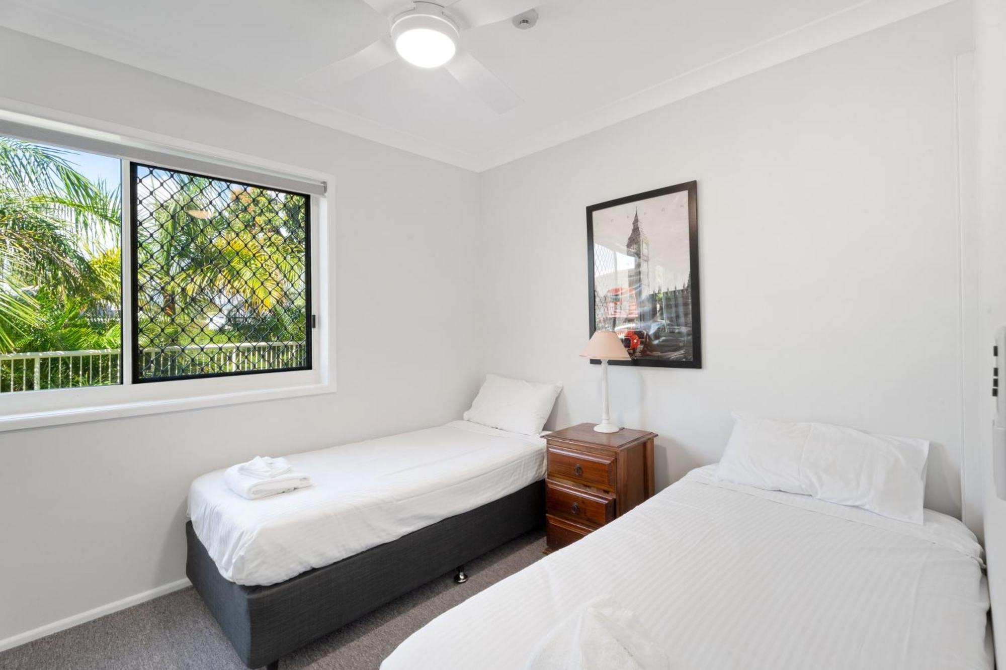 Charlton On The Esplanade Lejlighedshotel Hervey Bay Eksteriør billede