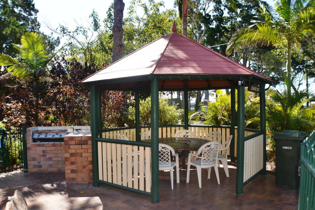 Charlton On The Esplanade Lejlighedshotel Hervey Bay Eksteriør billede