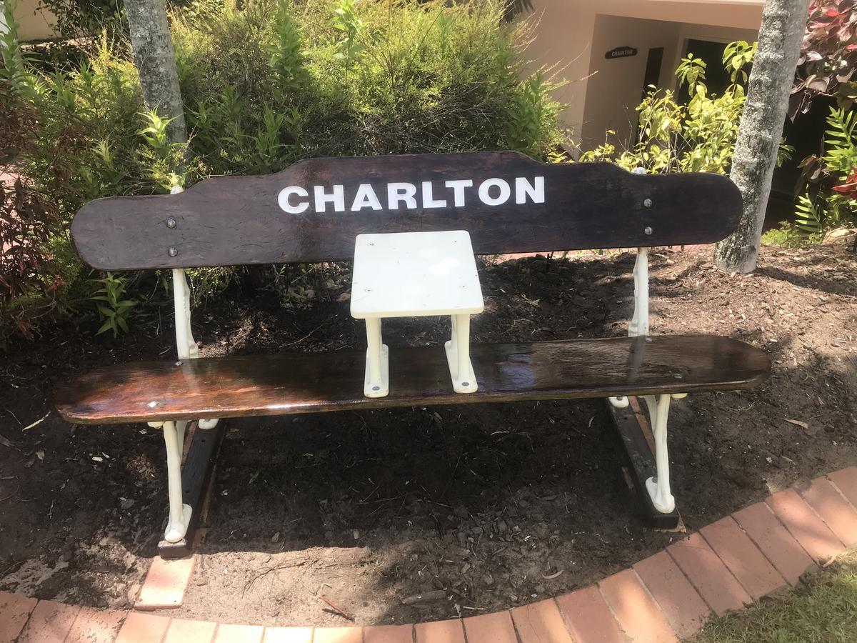 Charlton On The Esplanade Lejlighedshotel Hervey Bay Eksteriør billede