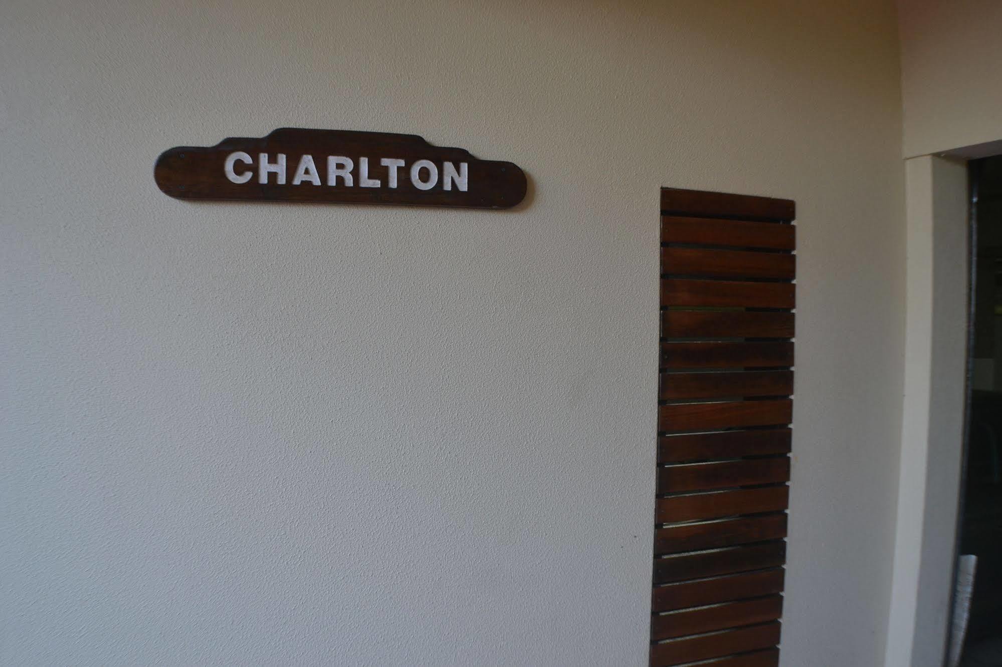 Charlton On The Esplanade Lejlighedshotel Hervey Bay Eksteriør billede